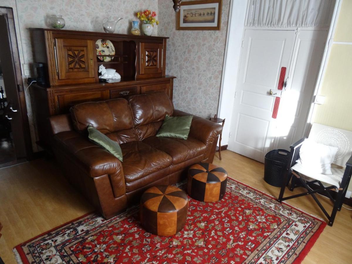 Charming French Cottage-Gite In The Heart Of Quiet Gorron Ngoại thất bức ảnh