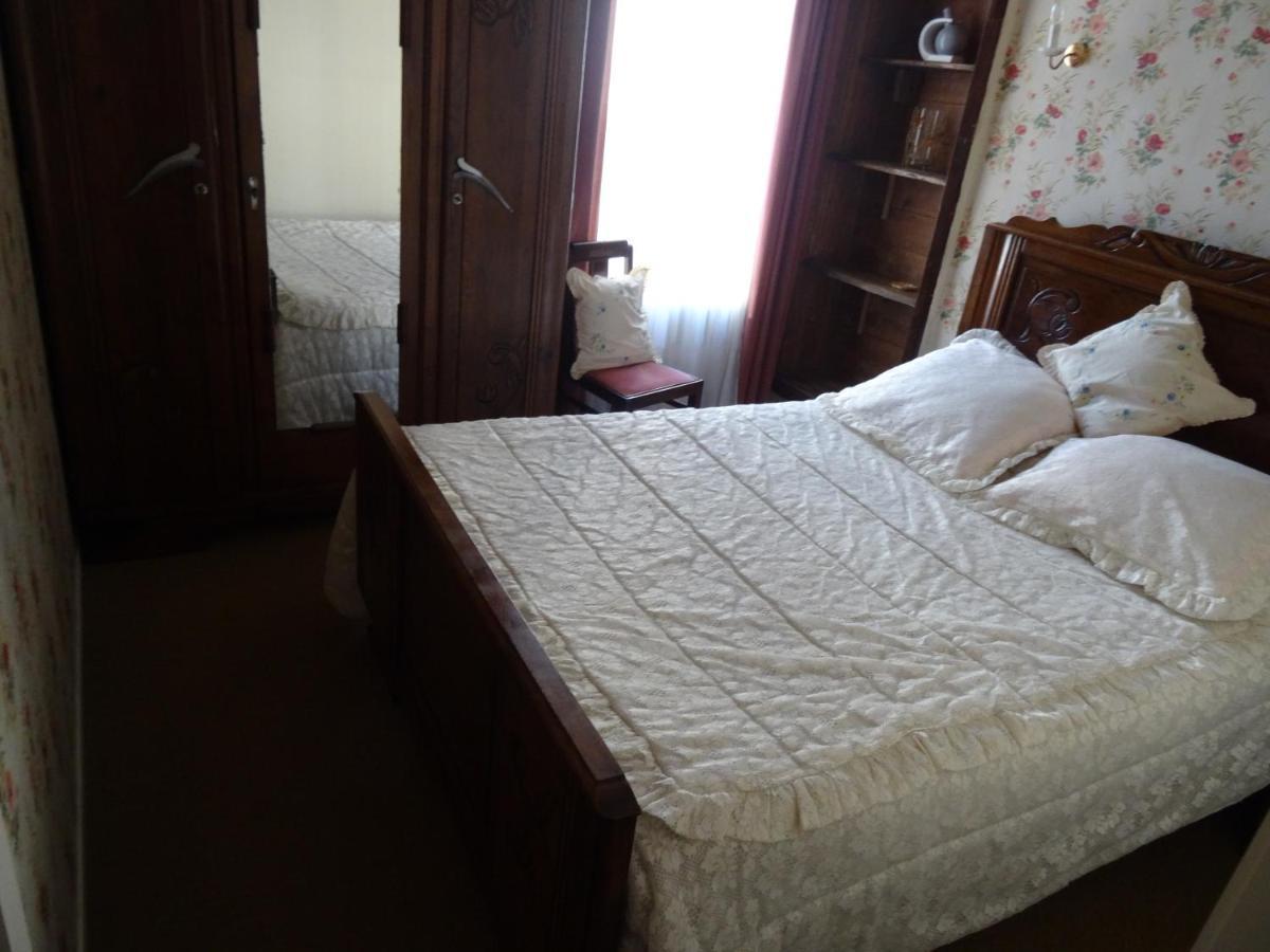 Charming French Cottage-Gite In The Heart Of Quiet Gorron Ngoại thất bức ảnh